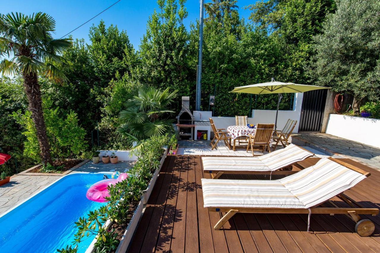 Apartmani Hrvatin โอปาติยา ภายนอก รูปภาพ