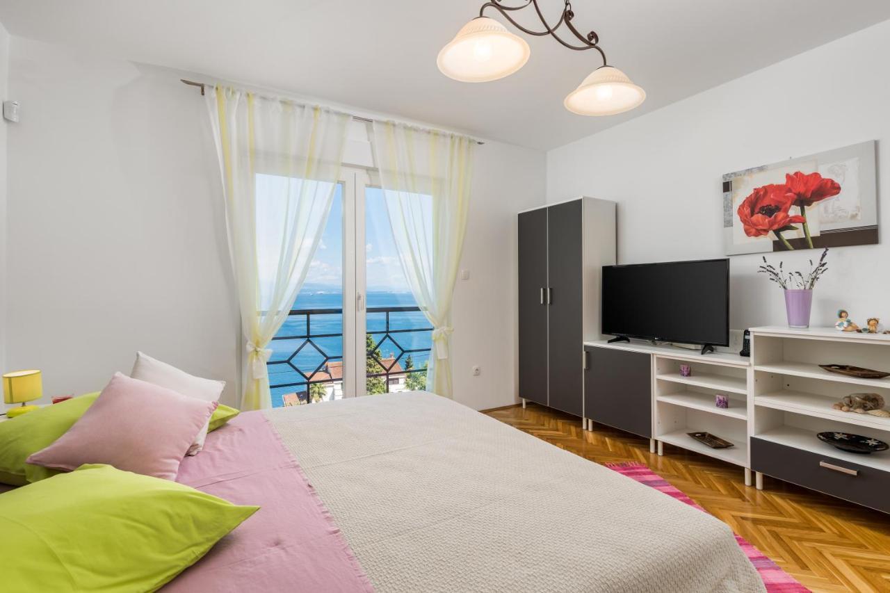 Apartmani Hrvatin โอปาติยา ภายนอก รูปภาพ