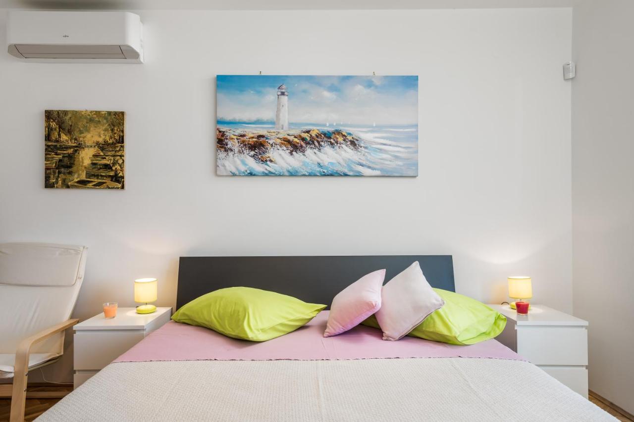 Apartmani Hrvatin โอปาติยา ภายนอก รูปภาพ