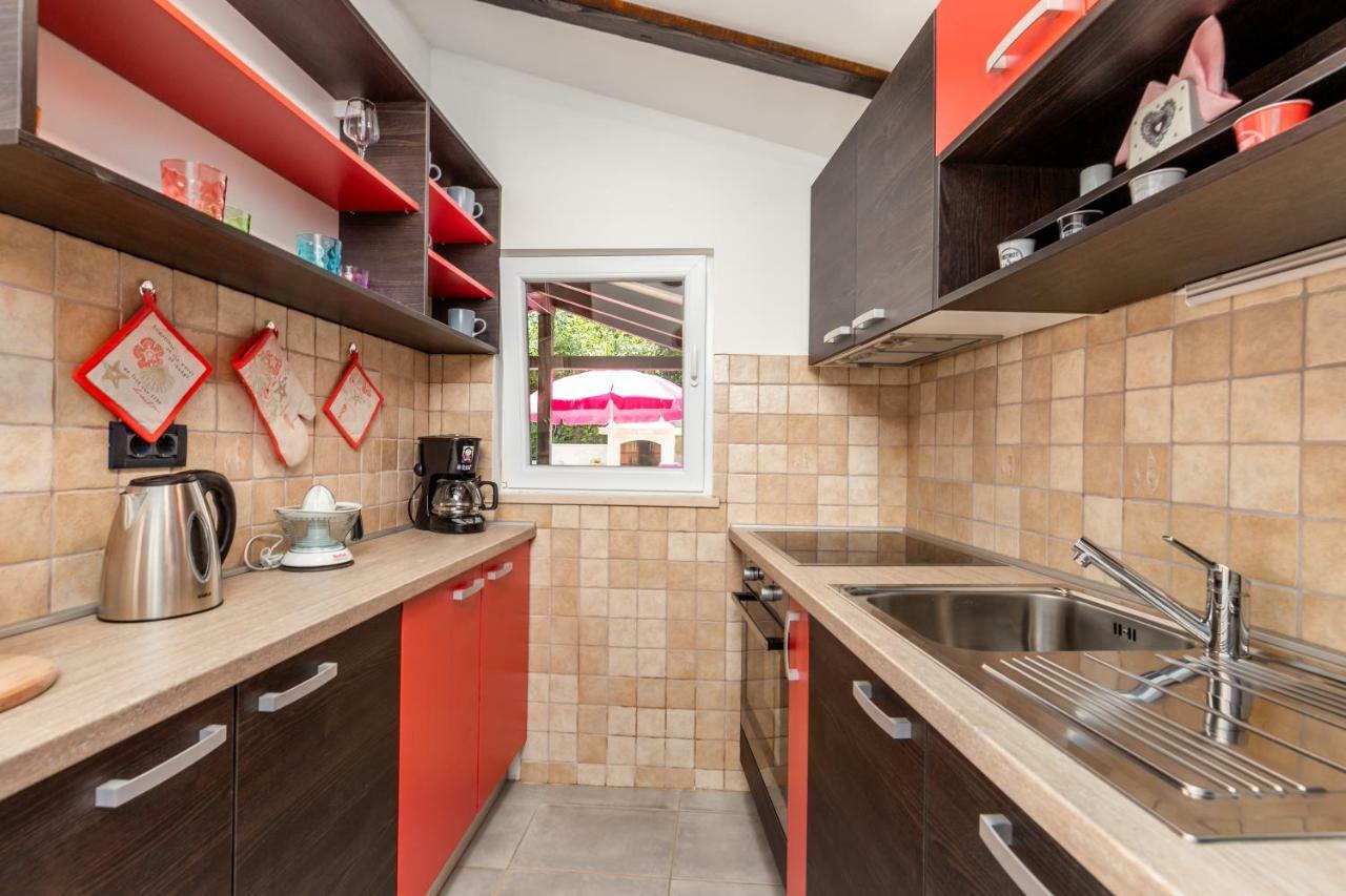 Apartmani Hrvatin โอปาติยา ภายนอก รูปภาพ