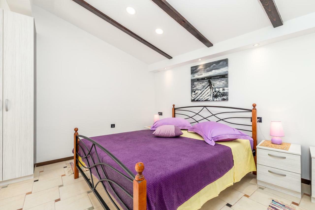 Apartmani Hrvatin โอปาติยา ภายนอก รูปภาพ