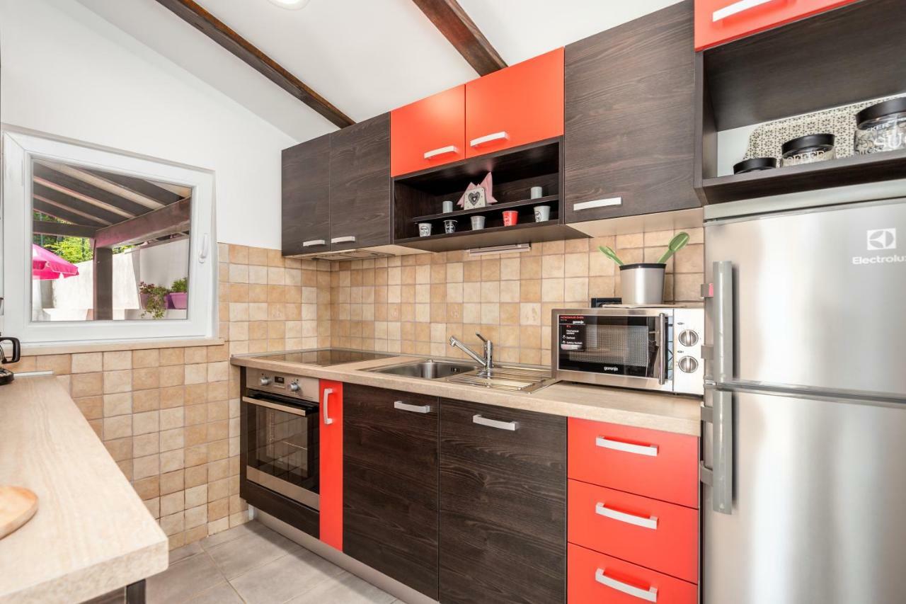Apartmani Hrvatin โอปาติยา ภายนอก รูปภาพ